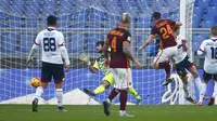 
AS Roma menang meyakinkan atas Genoa dengan skor 2-0 dalam laga lanjutan Serie A