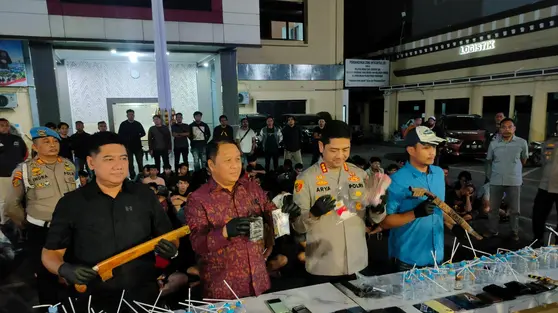 3 Bandar dan 104 Pemakai Ditangkap dari Kampung Narkoba di Makassar