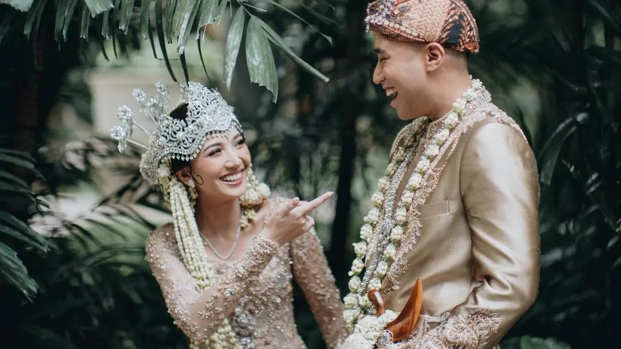 [Fimela] Vidi Aldiano dan Sheila Dara