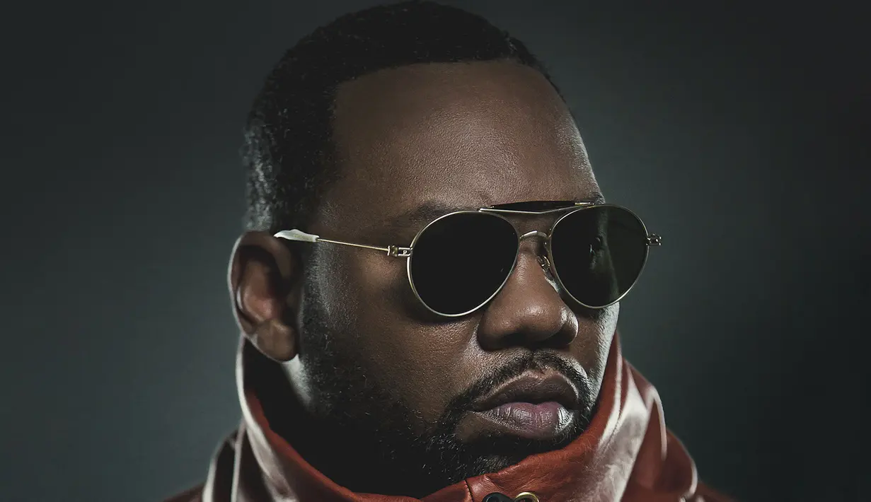 Raekwon adalah salah satu musisi yang pindah ke Islam pada tahun 2009. (Billboard)