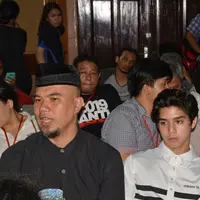 Kasus mengenai ujaran kebencian yang mejerat Ahmad Dhani memasuki babak baru. Senin (16/4/2018), persidangan bergulir di Pengadilan Negeri Jakarta Selatan.  (Adrian Putra/Bintang.com)