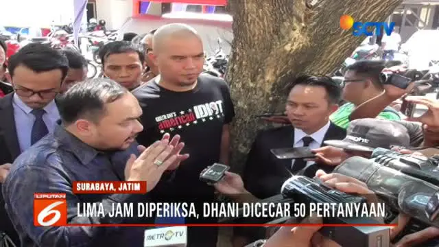 Dalam pemeriksaan, Dhani kembali ditanya siapa orang yang dimaksud idiot dalam rekaman tersebut.