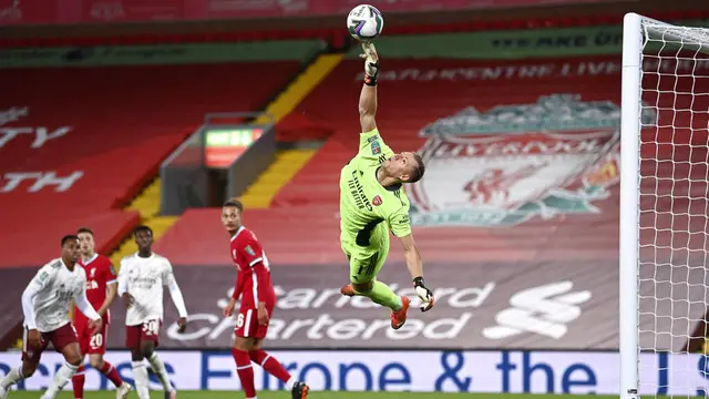 Bernd Leno Pahlawan Arsenal Saat Depak Liverpool dari Piala Liga Inggris