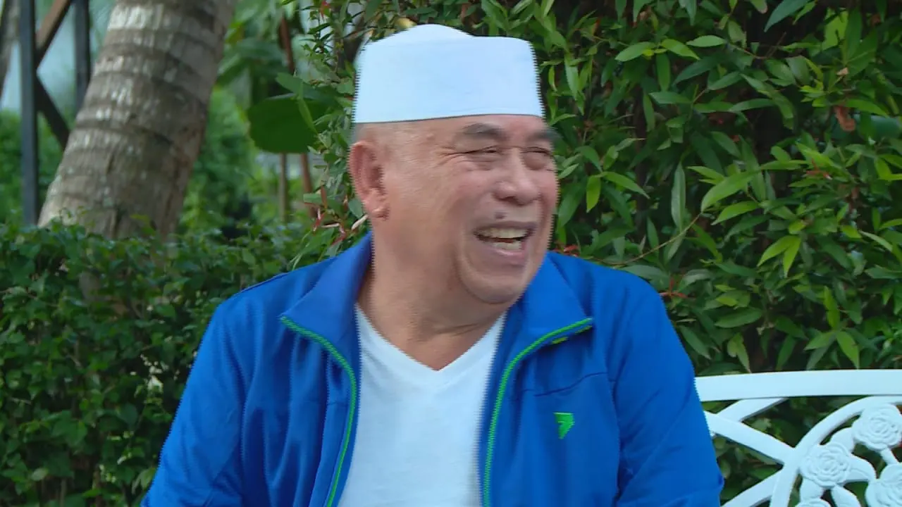 Jangan Panggil Gue Pak Haji