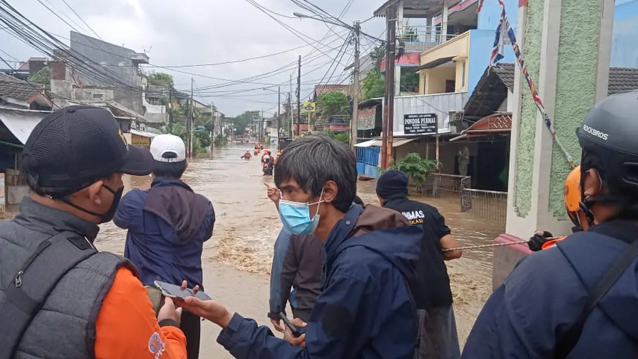 Tanggul Jebol, Perumahan PGP Bekasi Berstatus Siaga 2