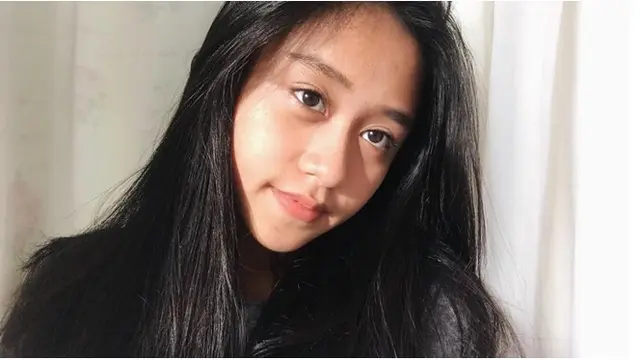 Potret Vanessa Audy saat selfie, cantik natural tanpa makeup.
