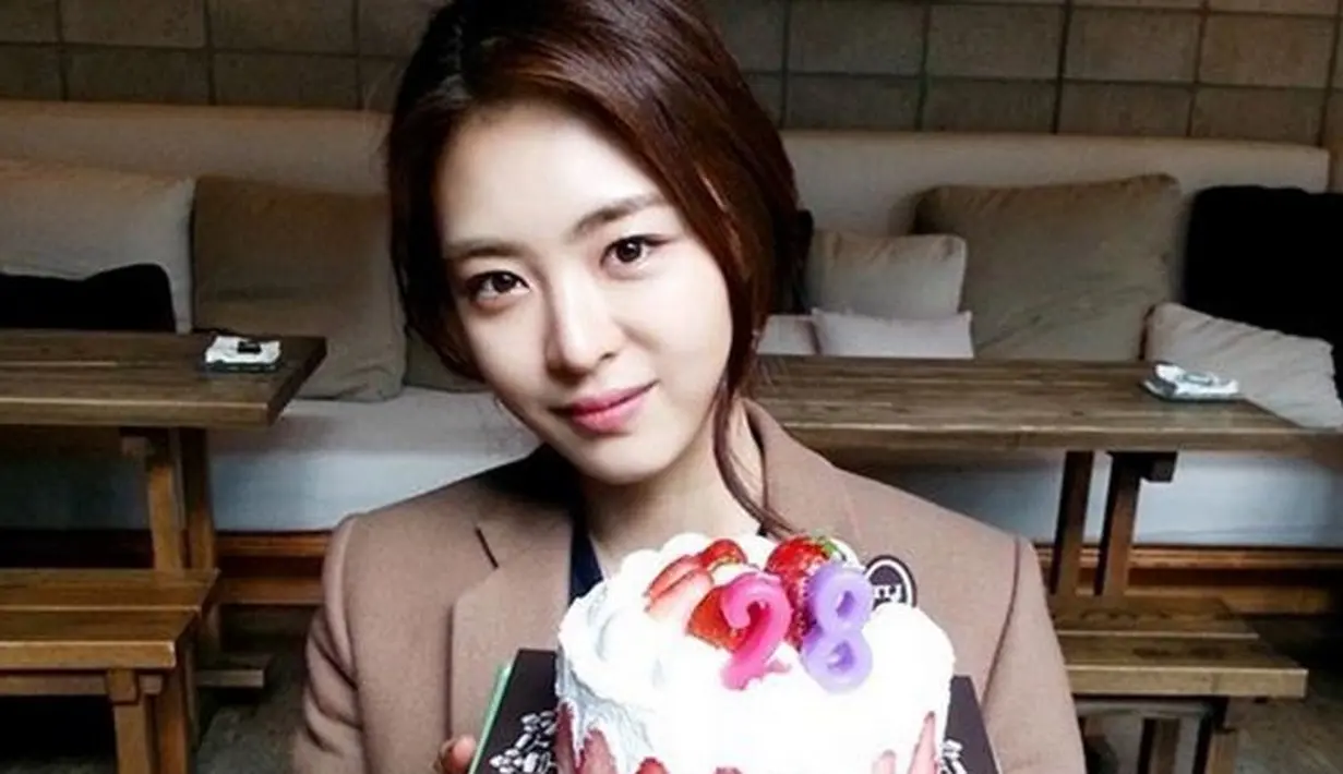 "Aku tak berpikir seperti itu sebelumnya. Baru-baru ini, aku sadar untuk melanjutkan karier sebagai seorang selebriti," tuturnya. (Foto: Soompi.com)