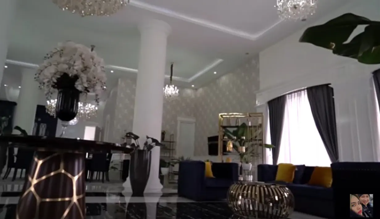 Rumah Kartika Putri dan Habib Usman (Youtube/Kartika Putri Official)