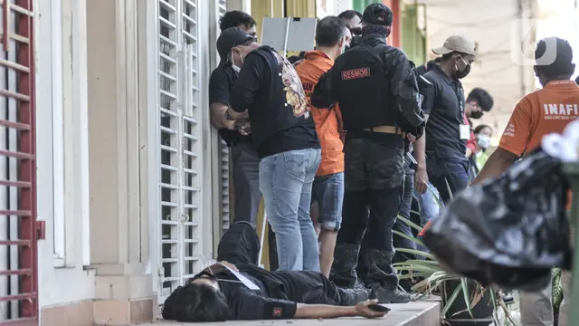 FOTO: Rekonstruksi Pembunuhan Bos Pelayaran di Kelapa Gading