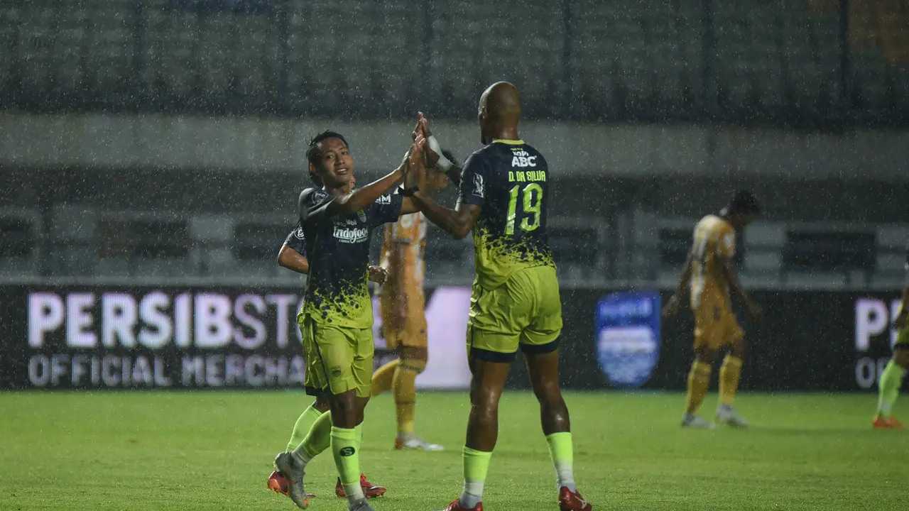 Persib Bandung vs Bekasi FC