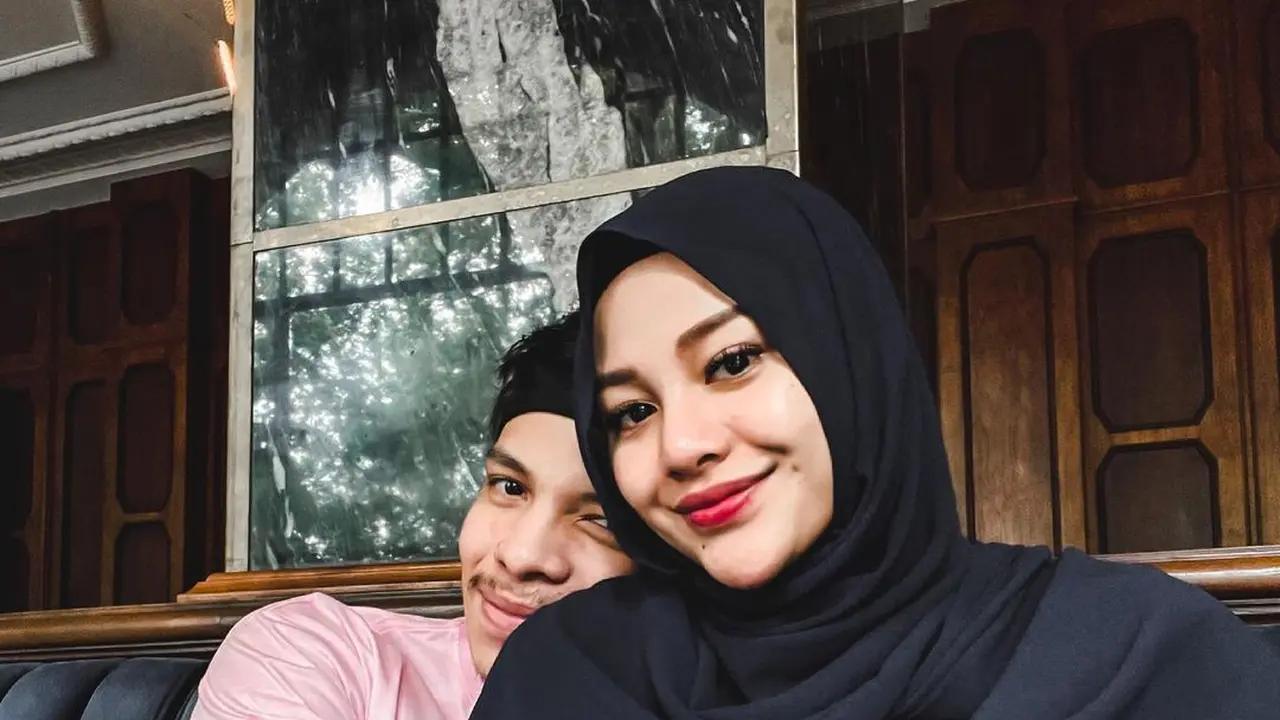 Aurel Hermansyah dan Atta Halilintar. (Foto: Instagram @attahalilintar)