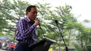 Direktur SCM, Imam Sudjarwo memberikan sambutan usai menyerahkan hewan kurban secara simbolik di kantor Indosiar, Jakarta, Jumat (9/9). Idul Adha tahun ini, SCM berkurban 5 ekor sapi dan 57 ekor kambing. (Liputan6.com/Helmi Afandi)