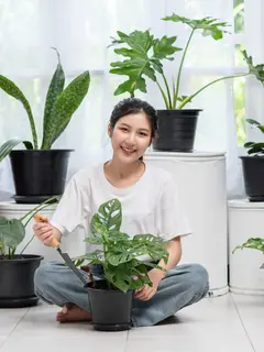 Langkah-langkah mudah yang bisa dilakukan sehari-hari untuk mulai hidup lebih hijau dan ramah lingkungan. (Foto: jcomp/Freepik)