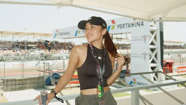 8 Seleb Ini Nonton Langsung MotoGP Mandalika 2023, Azizah Salsha di Bangku VIP