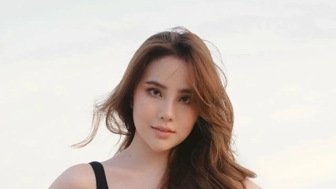 8 Inspirasi Gaya Rambut Agatha Chelsea yang Terlihat Anggun dan Berkelas
