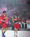 Pertandingan persahabatan badminton yang diberi tajuk Merah Meriah baru saja diselenggarakan. Menggaet kalangan selebritas dan public figure, pertandingan ini menarik perhatian begitu banyak orang. Salah satu tim yang tak luput dari perhatian netizen adalah Alam Ganjar dan Eca Aura. [Foto: Instagram/merahmeriah.sportainment]