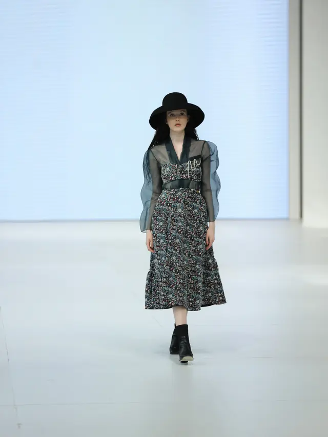 Kolaborasi Apik Desainer Australia dan Indonesia di Jakarta Fashion Week 2023