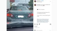 Berbagai hal bisa dijadikan Meme menarik, tidak terkecuali yang berkaitan dengan otomotif (Instagram @harisnesia)