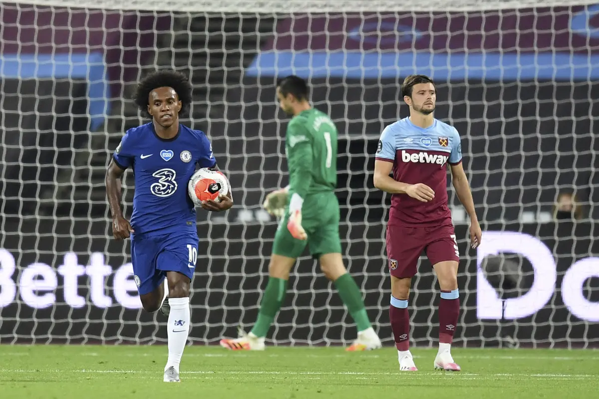 FOTO: Chelsea Tumbang di Markas West Ham United