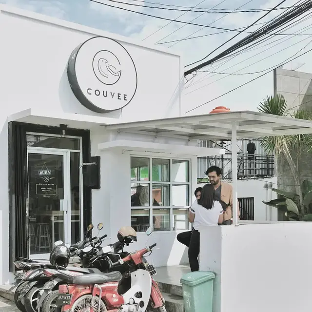 Kedai kopi pertama Couvee