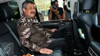 Mantan Jaksa Agung, Basrief Arief tiba-tiba menyambangi gedung Komisi Pemberantasan Korupsi (KPK). (Liputan6.com/Andrian M Tunay)