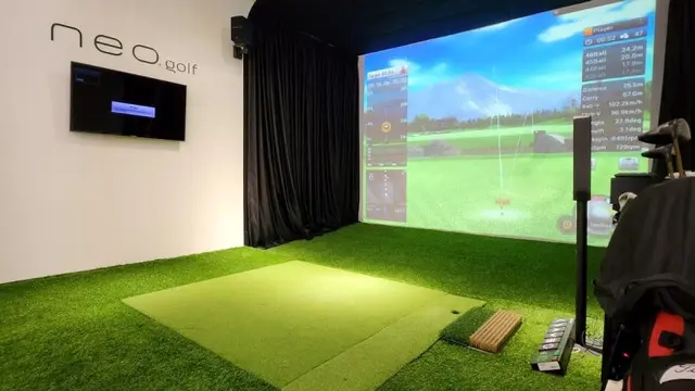 Perusahaan Golf Simulator di Jakarta Tawarkan Akurasi dan Realisme untuk Tingkatkan Kemampuan Bermain Golf.