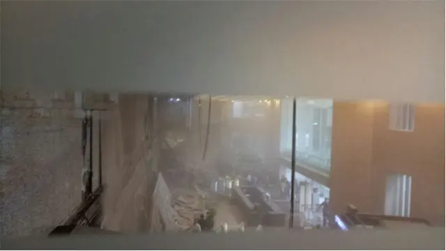 Potret Ambruknya Atap Balkon Gedung BEI Bidikan Warganet