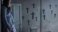 Film The Conjuring 2: The Enfield Poltergeist. (collider.com)