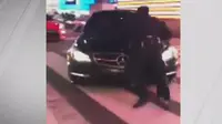 Pengemudi Mercedes Ini Nekat Tabrak Polisi, Apa Masalahnya?
