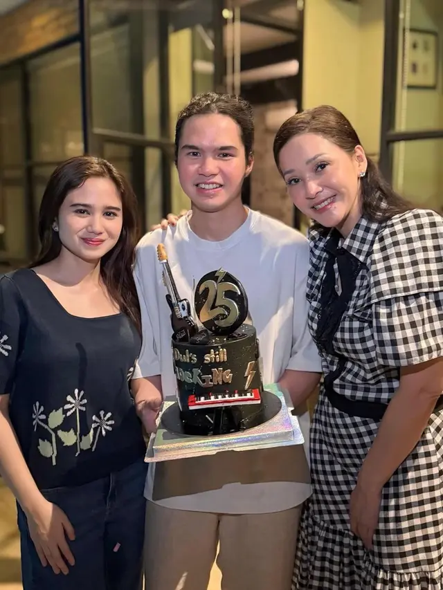 Ulang tahun ke-25, Dul Jaelani dapat kejutan dan 3 hadiah spesial dari Tissa Biani