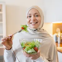 ilustrasi makan sayur/Inside Creative House/Shutterstock