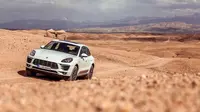 Porsche Tepis Rumor Mobil `Murah` 