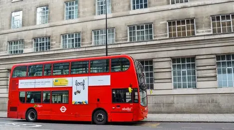 9 Arti Mimpi Naik Bus Yang Mengejutkan, Penuh Makna - Info Fimela.com