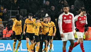 Duel Wolverhampton Wanderers melawan Arsenal pada lanjutan Liga Inggris 2025/2026 di Stadion Molineux, Kamis (19/2/2026) dini hari WIB. (Paul Ellis/AFP)