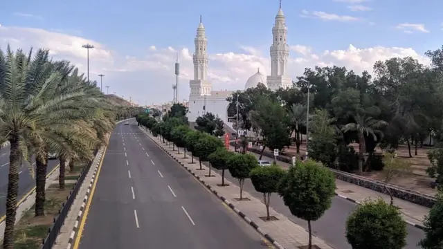 Masjid Al-Qiblatain di Madinah Arab Saudi https://www.instagram.com/p/BqLCWvInBjs/?igsh=MWIzM2JqNjd2ejlxeA==