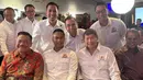 Dalam video yang diunggahnya, Raffi juga mengungkapkan harapannya bahwa melalui Kadin, pengusaha siap bersinergi dengan pemerintah Prabowo-Gibran dalam meningkatkan perekonomian bangsa. Raffi juga akan menyusun program kerja di Kadin setelah adanya pemerintahan baru. (Liputan6.com/IG/@raffinagita1717)