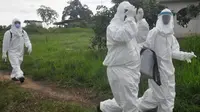 Petugas karantina virus Ebola di Liberia. (BBC)