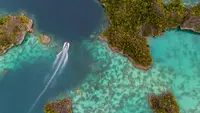 Merawat Raja Ampat, Surga Kecil yang Jatuh ke Bumi