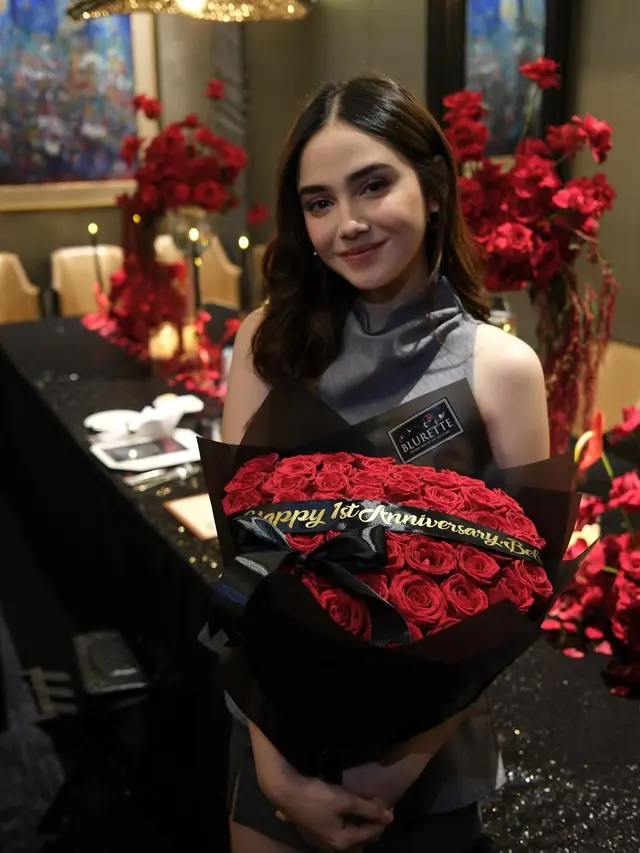 Potret Romantis Syifa Hadju dan El Rumi Rayakan Anniversary Pertama, Kalung Cartier Love Jadi Kado Istimewa