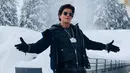 Sridevi pernah berakting dengan Shah Rukh Khan di film Army. Namun sayangnya film ini tidak terlalu sukses. (Foto: indianexpress.com)