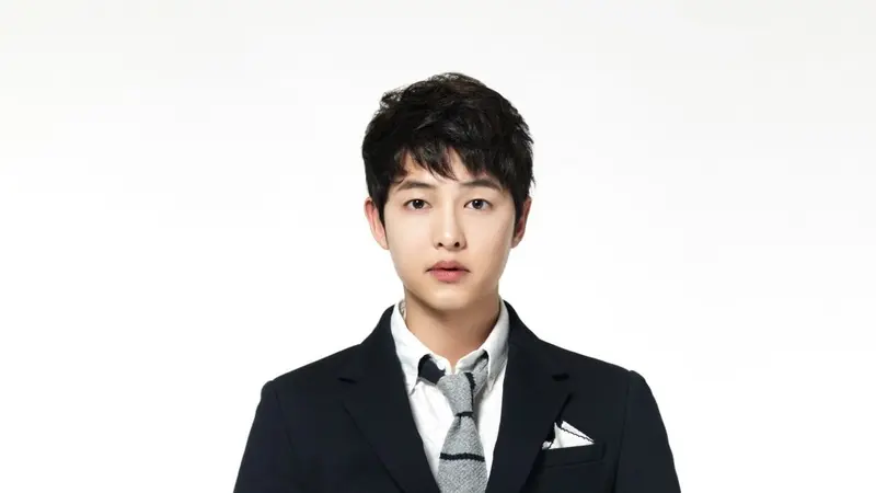 [Bintang] Song Joong Ki Dinobatkan Jadi Aktor Televisi Terpopuler