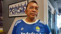 Legenda Persib Bandung, Sutiono Lamso. (Erwin Snaz/Bola.com)