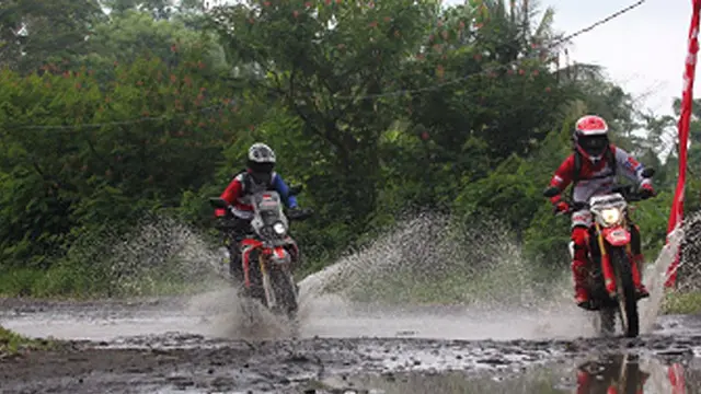 Keseruan Honda Adventure Days 2019 Melewati Destinasi Keren dan Menantang di Pulau Jawa