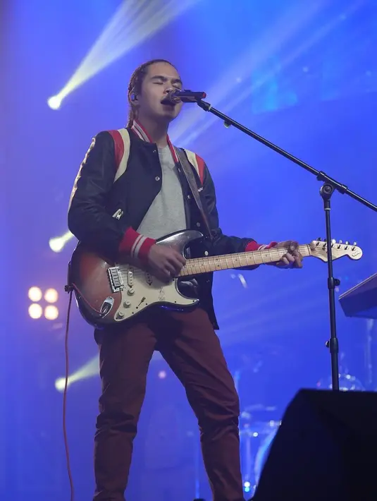 Seringkali memang diberitakan soal Dul Jaelani yang ingin menikah di usia muda. Namun hingga kini ia belum mewujudkannya lantaran masih fokus dengan karier yang tengah dibinanya.(Instagram/duljaelani)