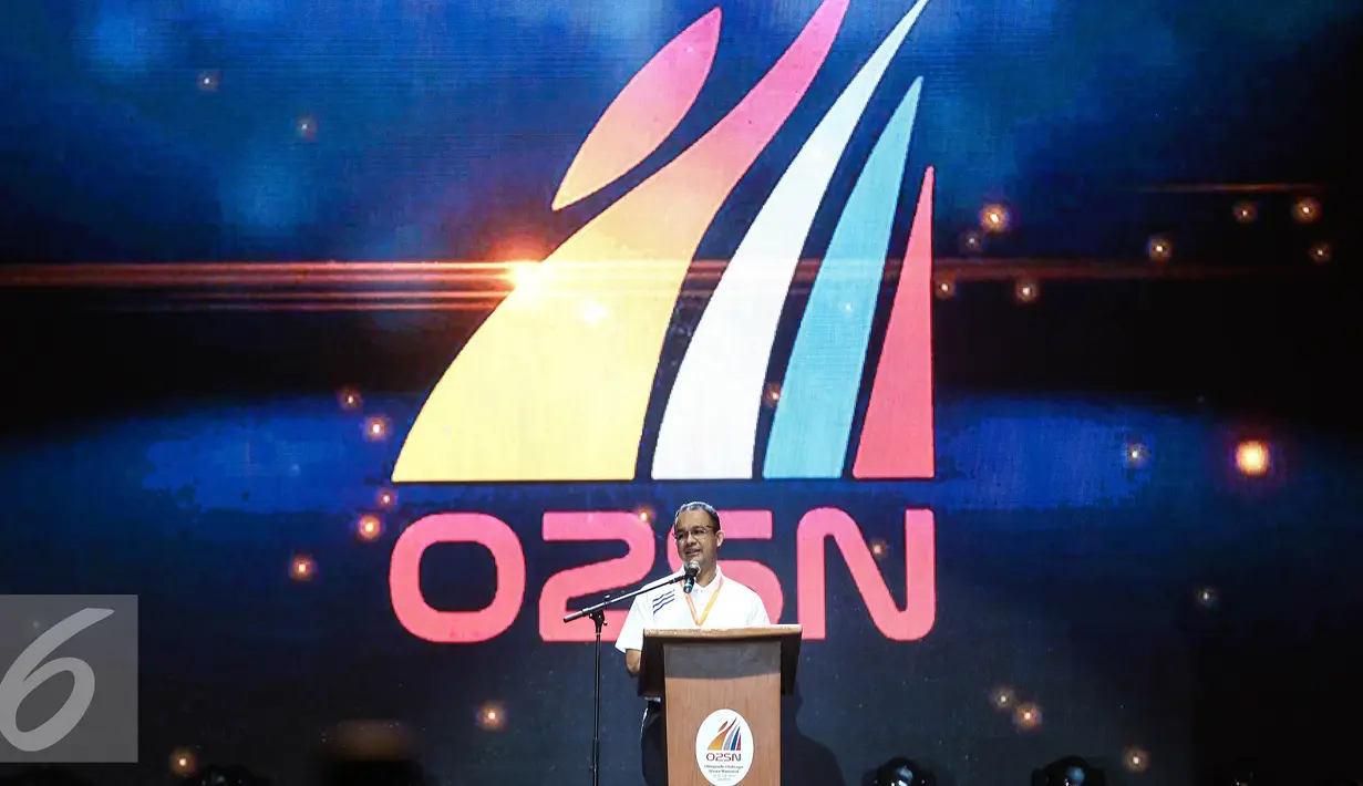 Menteri Pendidikan dan Kebudayaan (Mendikbud) Anies Baswedan, memberikan sambutan dalam pembukaan kontingen Olimpiade Olahraga Siswa Nasional (O2SN) di Jakarta, Senin (25/7). (Liputan6.com/Faizal Fanani)