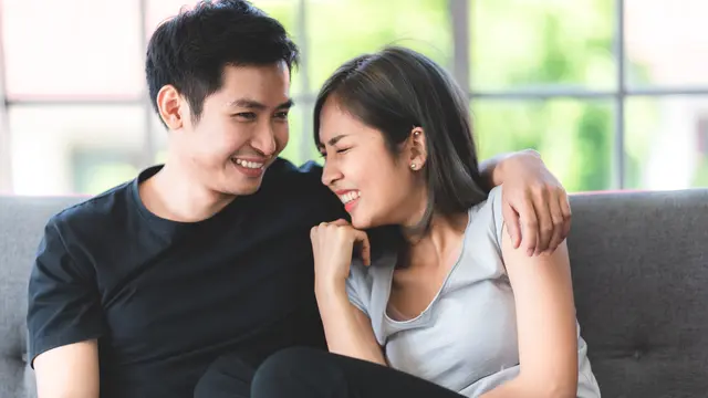 perempuan dan pasangan 20 juli berdua