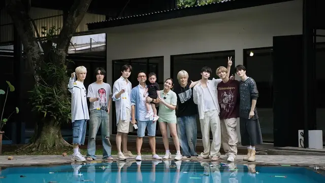 Raffi Ahmad dan Nagita Slavina foto bareng NCT 127. [Foto: Instagram/raffinagita1717]