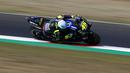 Pembalap Monster Energy Yamaha, Valentino Rossi, saat balapan MotoGP San Marino di Sirkuit Misano, Minggu (13/9/2020). Morbidelli menjadi yang tercepat dengan catatan waktu 42 menit 02,272 detik. (AP/Antonio Calanni)