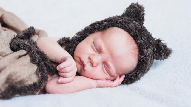 Ilustrasi bayi perempuan