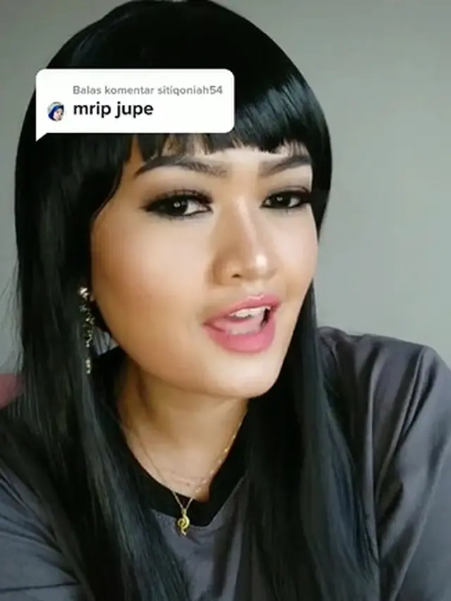 6 Potret Mamie Fares, Artis TikTok yang Disebut Mirip Mendiang Jupe